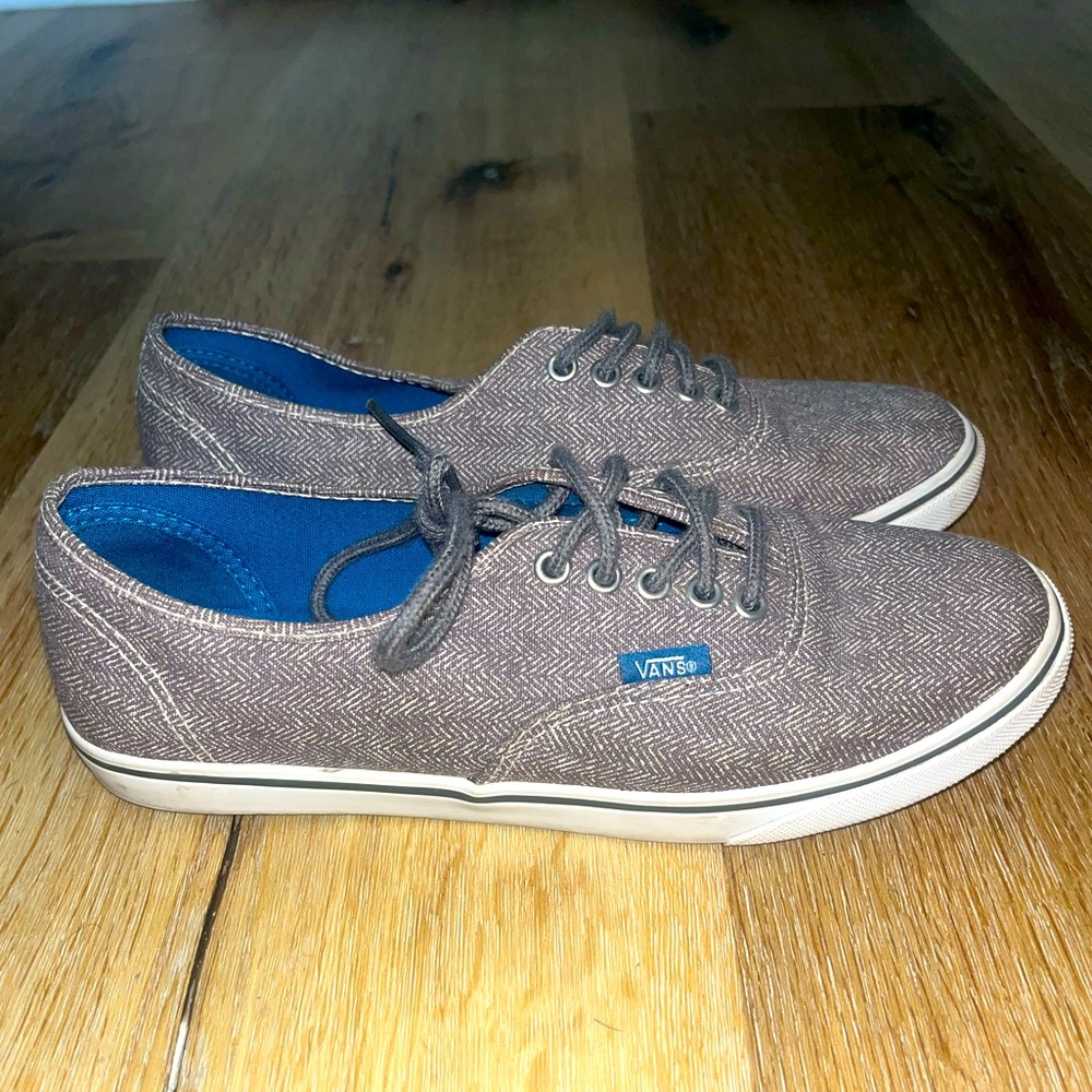 Women’s vans sneakers